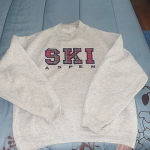 Sweatshirt